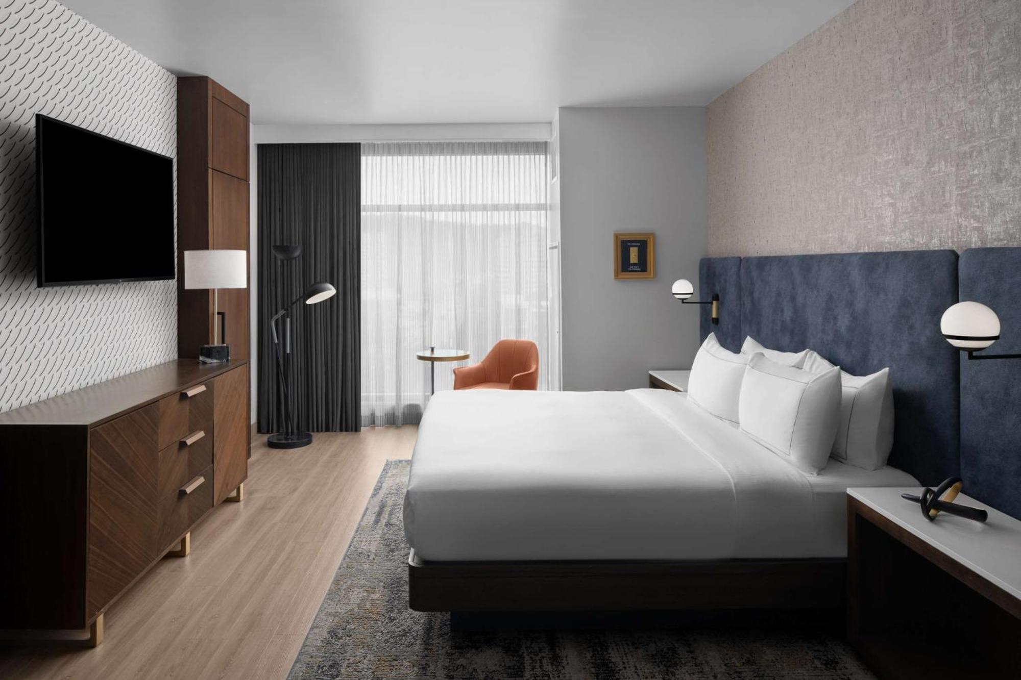 Hotel West & Main Conshohocken, Tapestry Collection Hilton 외부 사진