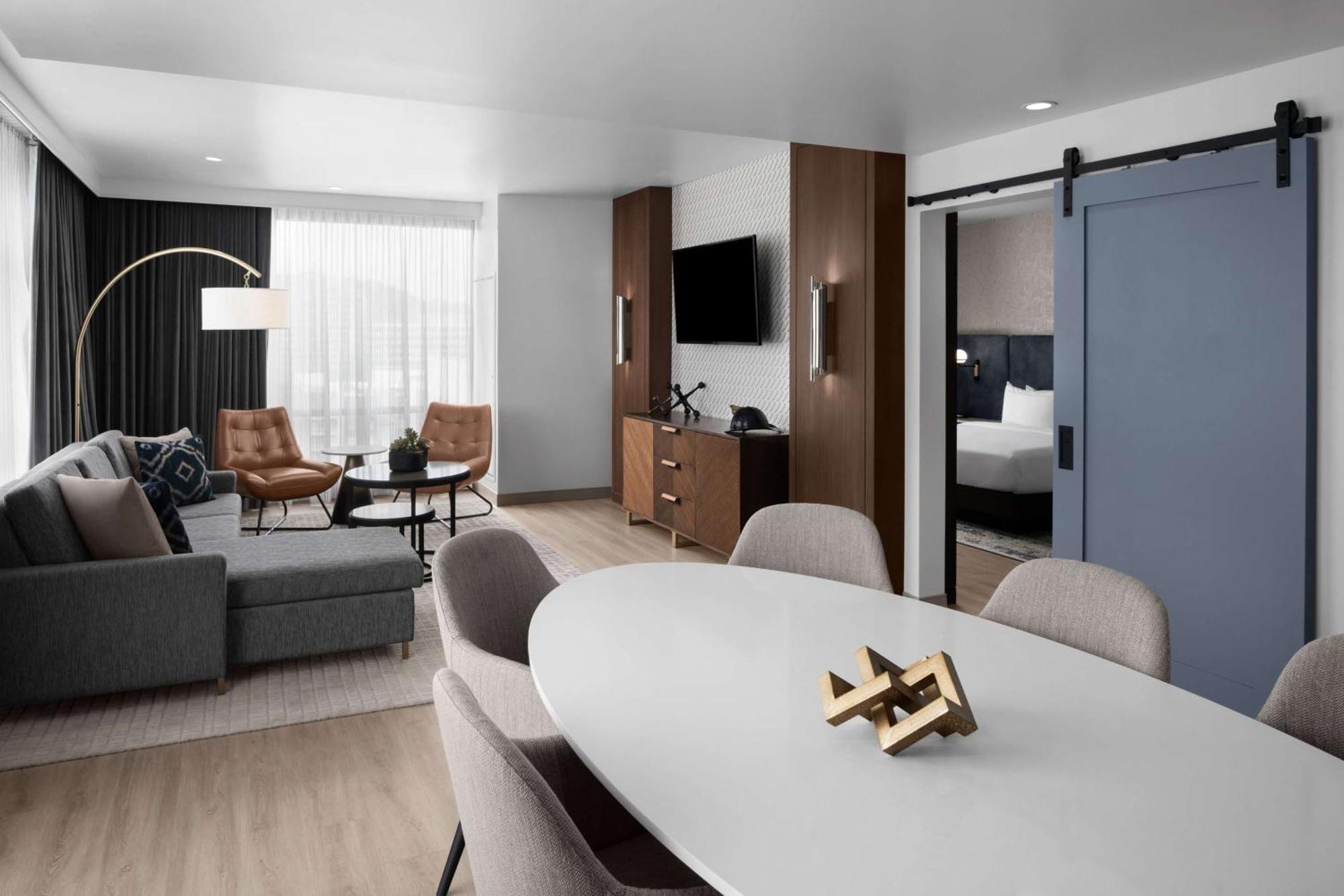 Hotel West & Main Conshohocken, Tapestry Collection Hilton 외부 사진