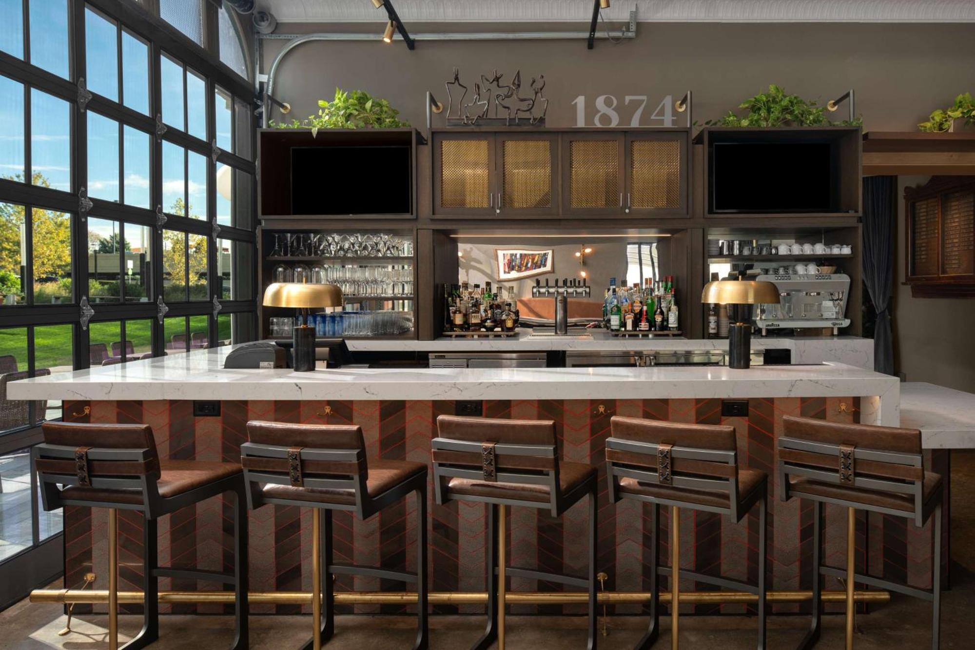 Hotel West & Main Conshohocken, Tapestry Collection Hilton 외부 사진