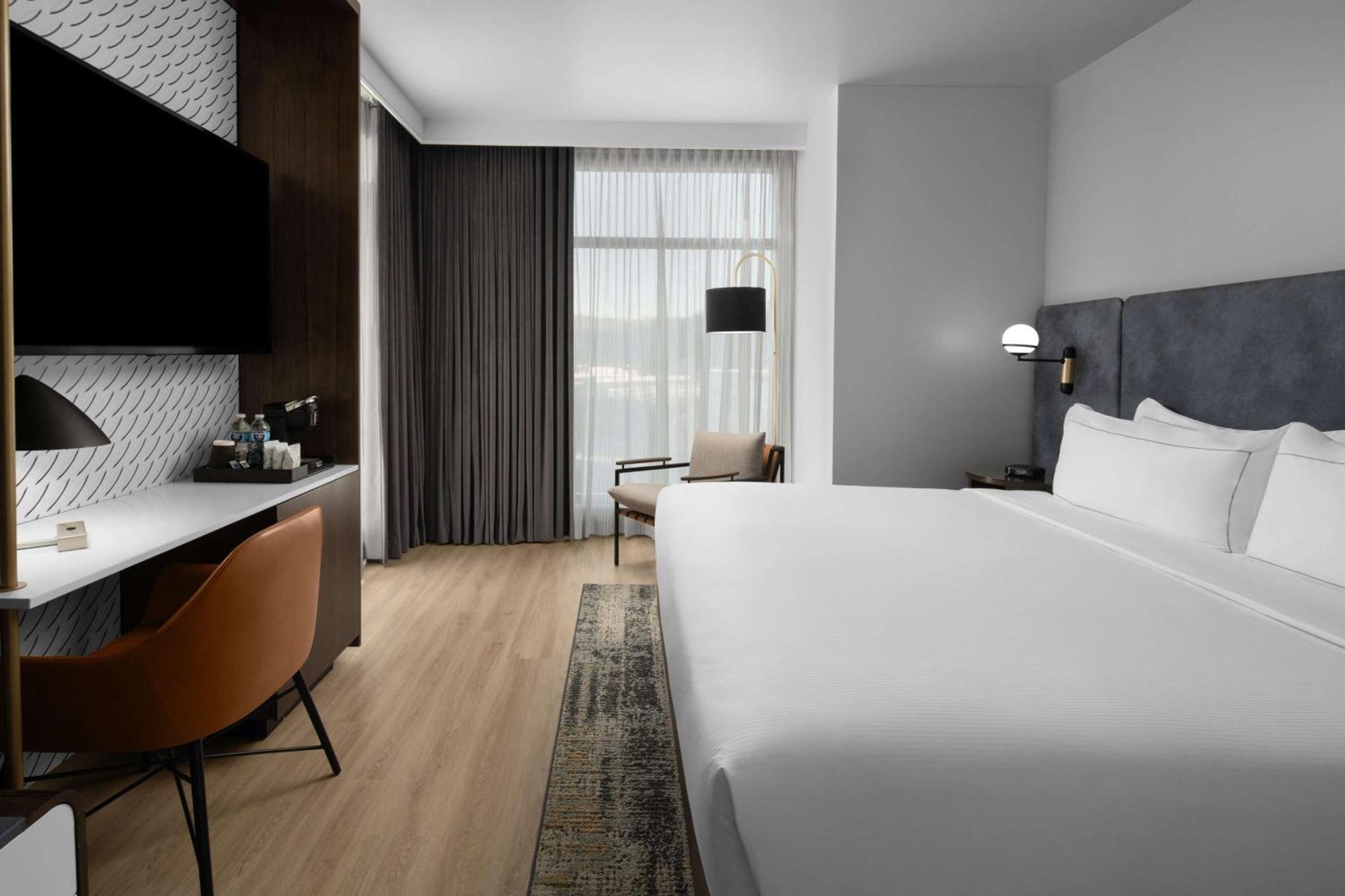 Hotel West & Main Conshohocken, Tapestry Collection Hilton 외부 사진
