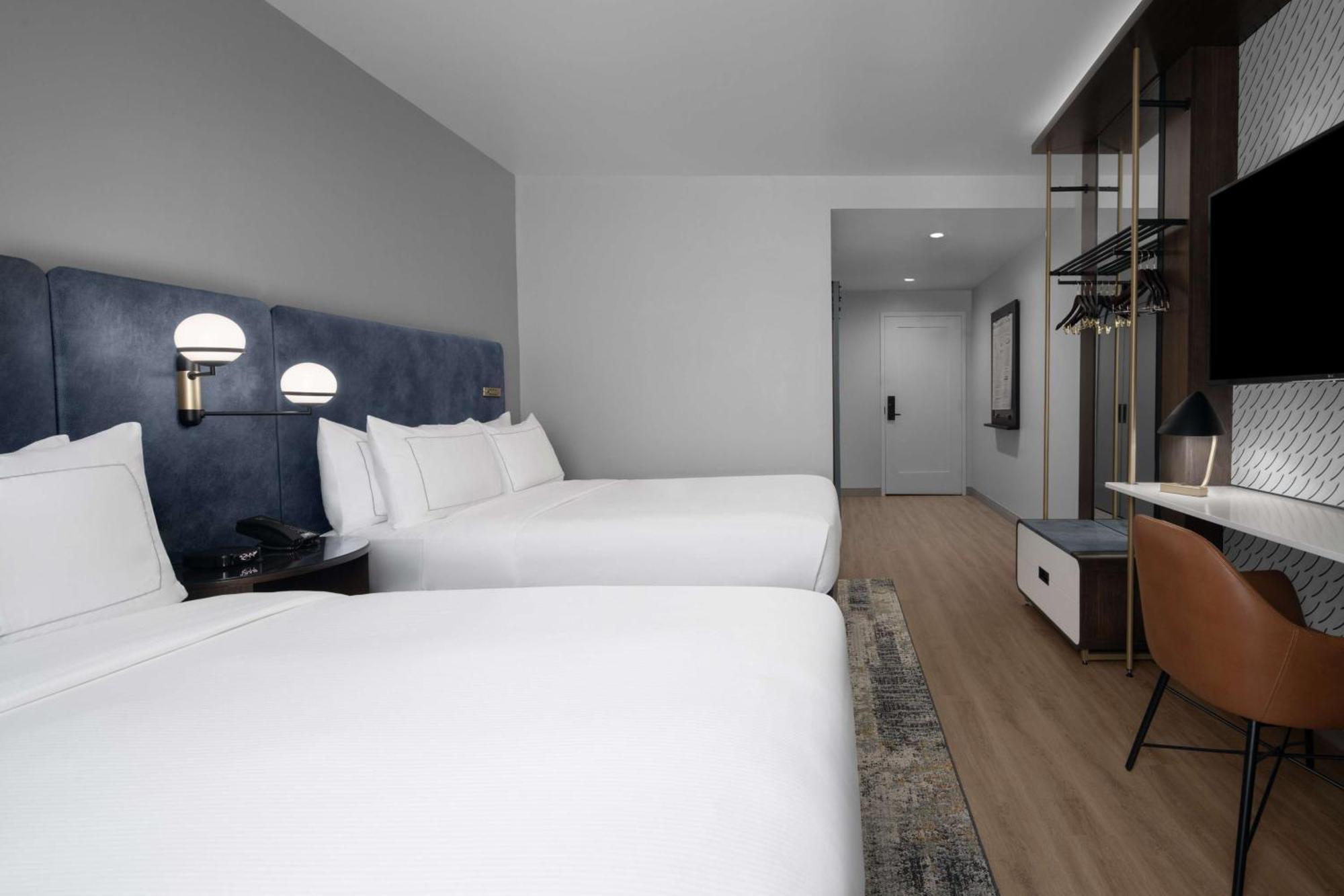 Hotel West & Main Conshohocken, Tapestry Collection Hilton 외부 사진